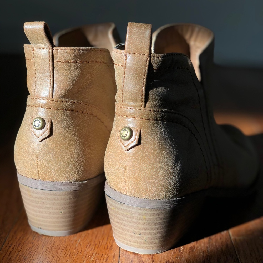 Perfect brown bootie!